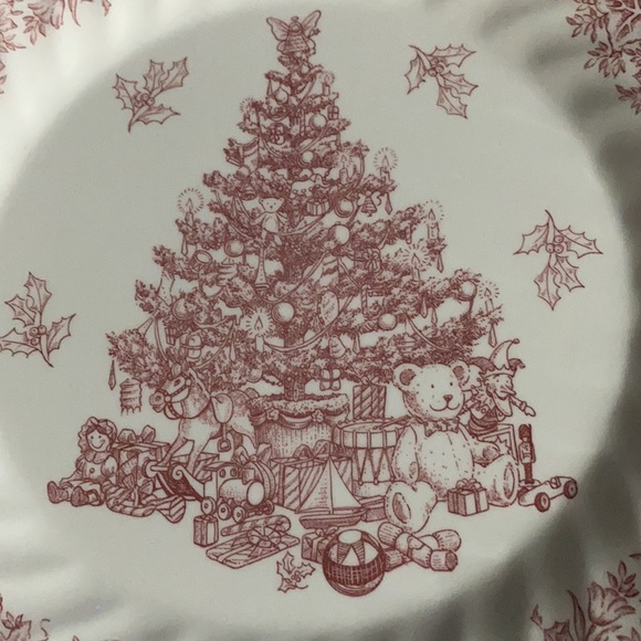 Queen’s Christmas Plate - Picture 3 of 4